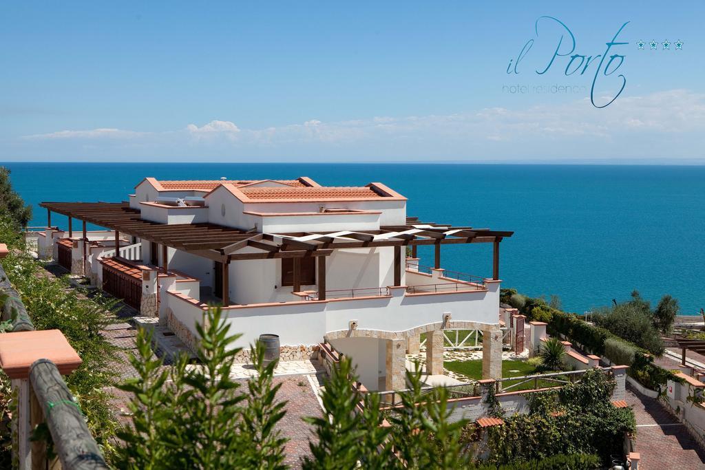 Hotel Residence Il Porto Маттіната Екстер'єр фото