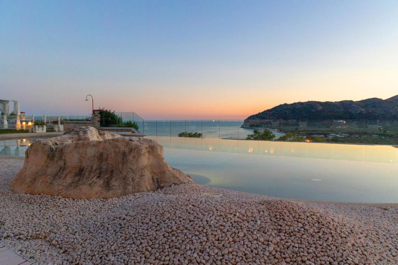 Hotel Residence Il Porto Маттіната Екстер'єр фото